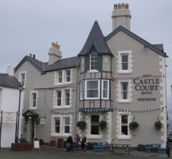 Castle Court Hotel